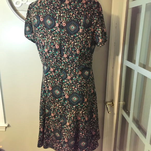 J. Crew scoop neck  floral flutter dress - Picture 7 of 16